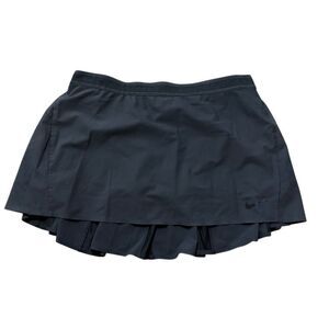 Nike black dri fit back pleated skort size xl